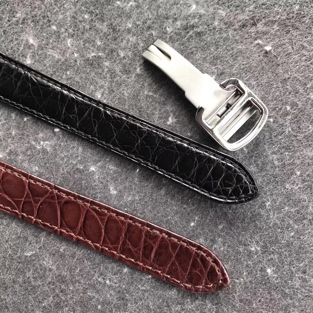 Cartier 卡地亚伦敦SOLO，有30mm和36mm两个尺寸