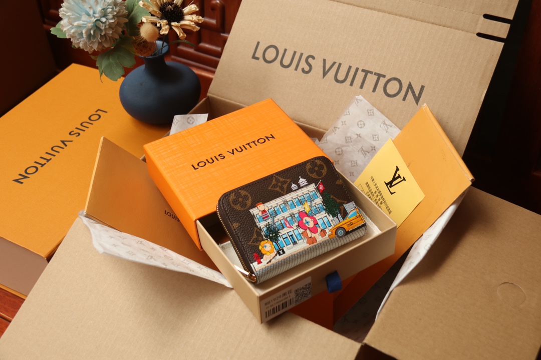 Louis Vuitton Vivienne Holidays 2022 系列推出限定款 Zippy 零钱包