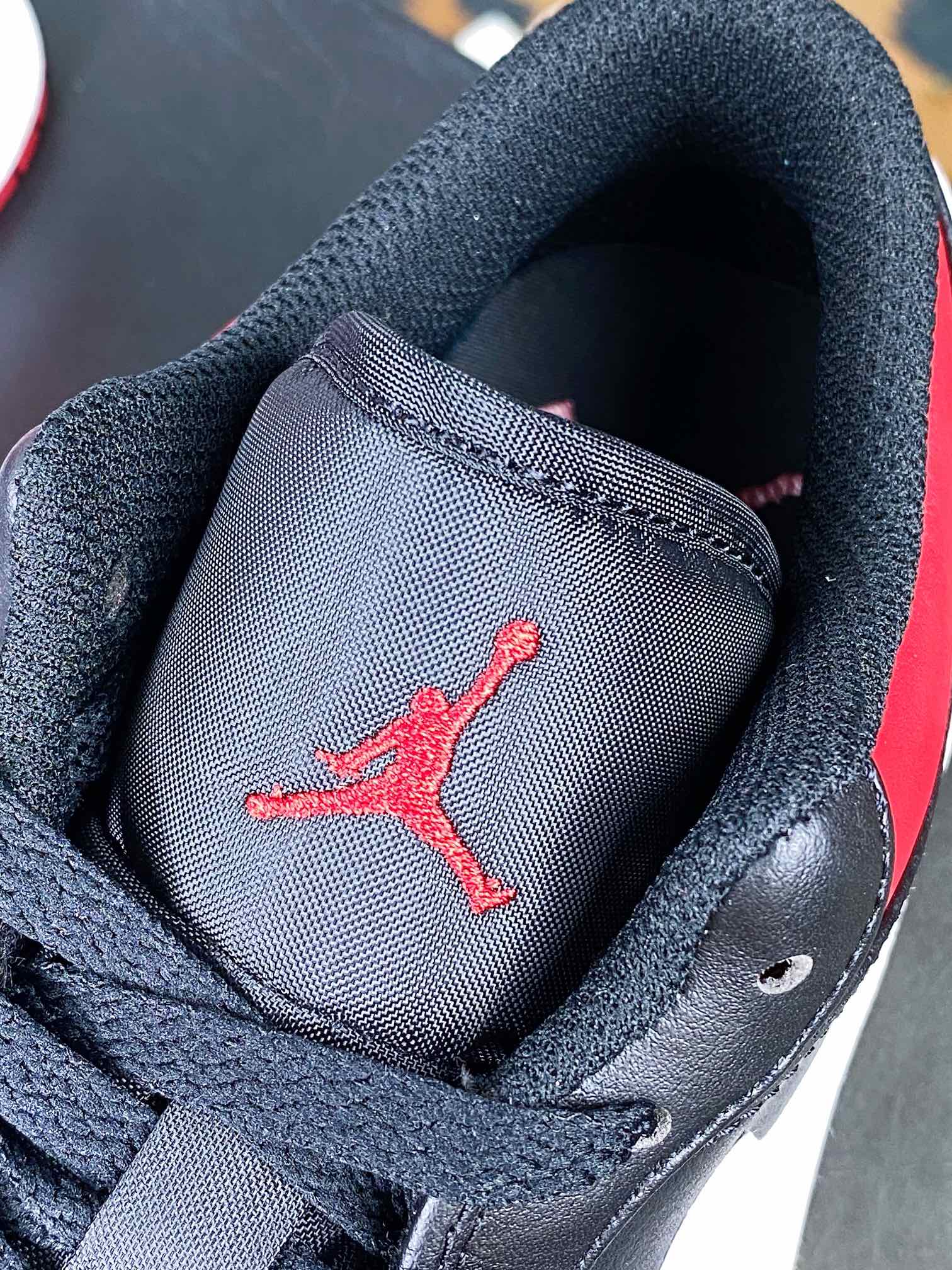 220 Air Jordan 1 Low”White Toe”AJ1乔丹一代低帮篮球鞋“黑白红钩子”553558-066