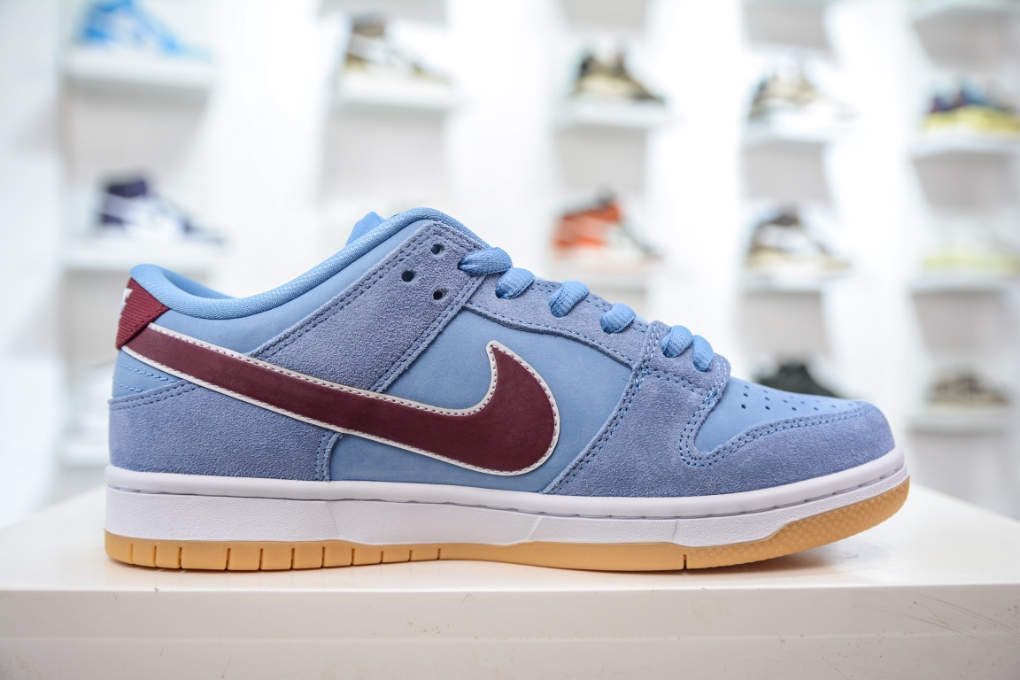 T AY version shipped Nike SB Dunk Low Philadelphia DQ4040-400