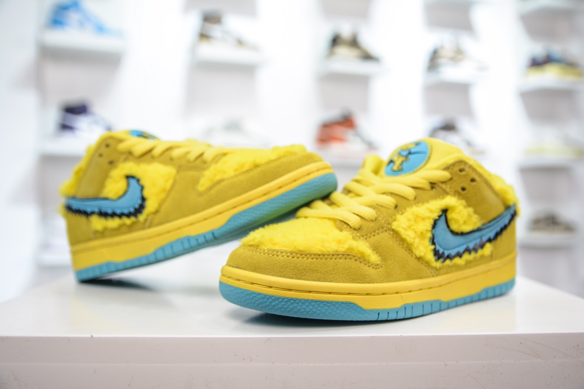 AY version shipped Grateful Dead x Nike SB Dunk Low yellow bear CJ5378-700