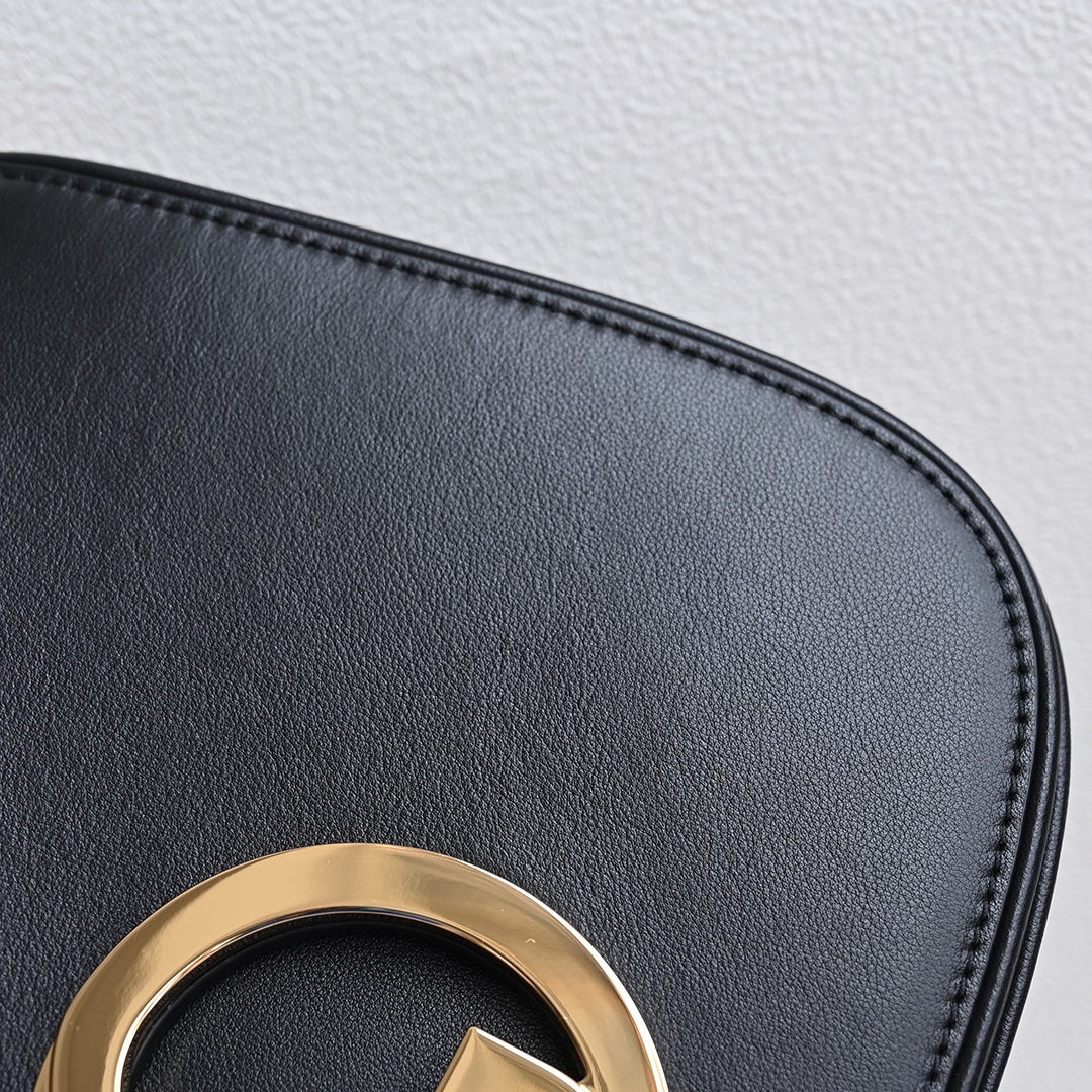 Gucci 721172 grams color #Details"