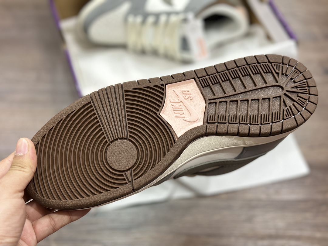 240 NIKE SB Dunk Low 低帮休闲运动鞋  FQ1180-001