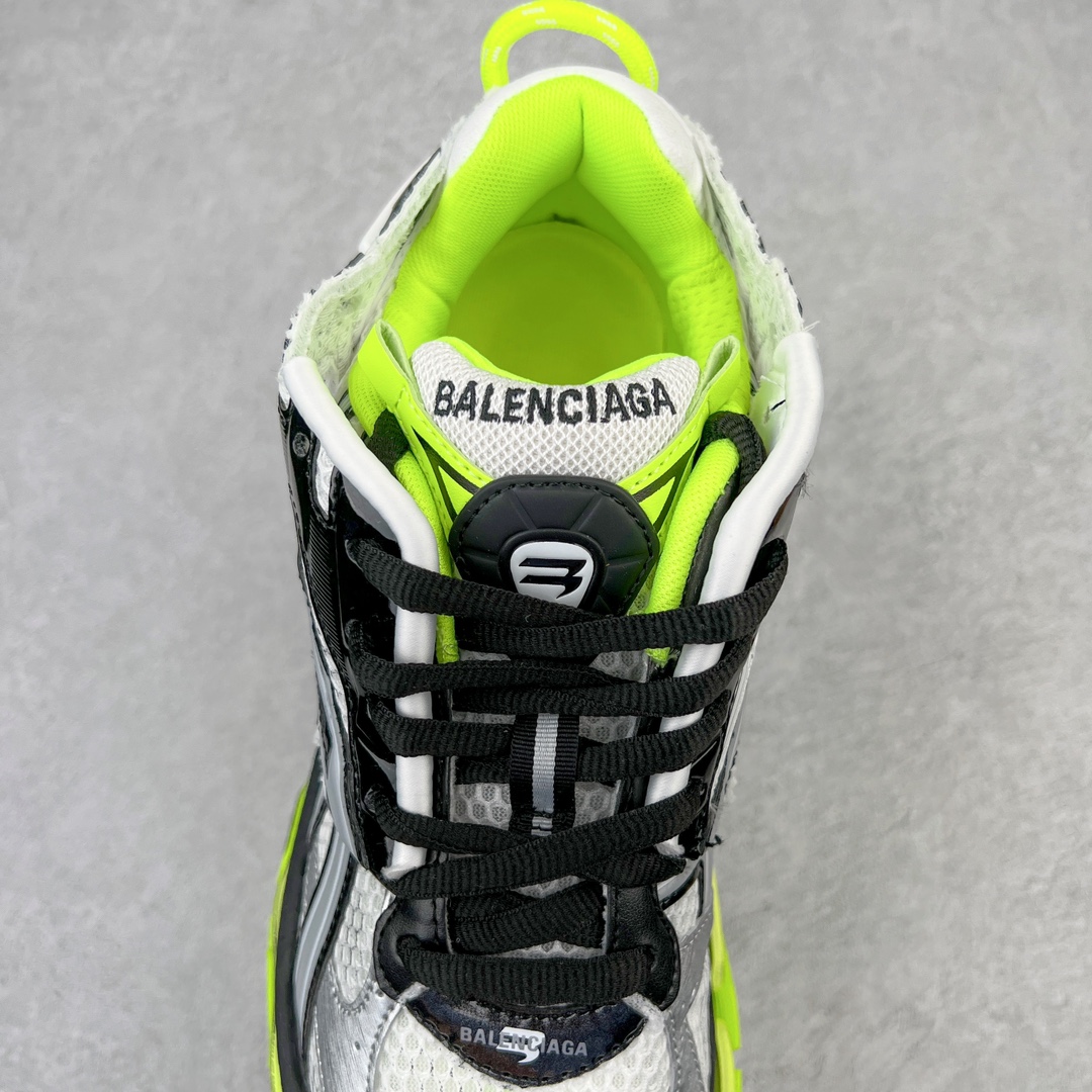 图片[5]-💰460 ＃VG零售版 BALENCIAGA Runner Sneaker 巴黎世家七代慢跑系列低帮复古野跑潮流运动鞋老爹鞋 尼龙和网布材质 磨损效果 鞋头边缘印有尺码 背面浮印尺码 外侧印有跑者徽标 鞋舌刺绣 Balenciaga 品牌标识 鞋跟背面 Balenciaga品牌标识 材质采用65%聚氨酯、35%聚酯纤维 全新 Runner 鞋型轮廓借鉴于 2000 年初的复古线条 搭载大网眼面料制成鞋面基础，由粉色、白色尼龍与橡胶质地覆盖鞋面诠释线条感 当中透过几道手缝线与折损痕更是精准的掌握历经时间淬炼的破旧痕迹 延续其手法至鞋领、鞋跟、鞋带、中底等部分均饰有破损及脏污之貌 尤其是鞋领处与鞋带孔眼条更是采用不规则做旧技术将内容物泡棉随机露出 尺码：35 36 37 38 39 40 41 42 43 44 45 46 编码：by5936030-运动鞋