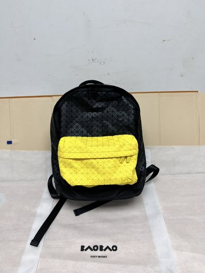 Issey Miyake Bags Backpack Supplier in China Black Yellow Silica Gel
