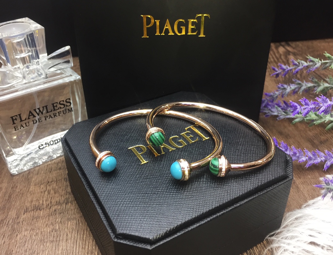 “Count Ossession’s Dynamic Rose Gold Bracelet with Colorful Jewels” - 图片 7