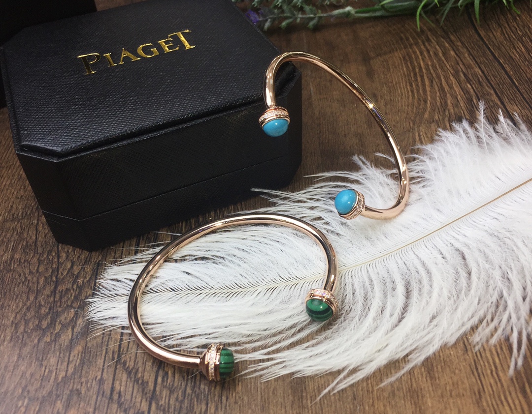 “Count Ossession’s Dynamic Rose Gold Bracelet with Colorful Jewels” - 图片 3