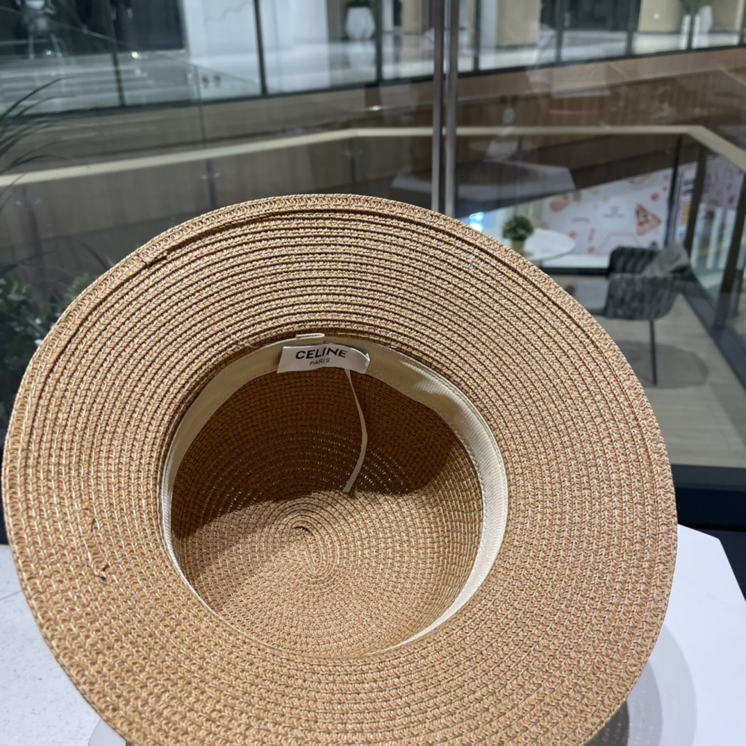  Celine赛琳新款草帽，遮掩小礼帽，黑 白 卡其三色 头围57cm