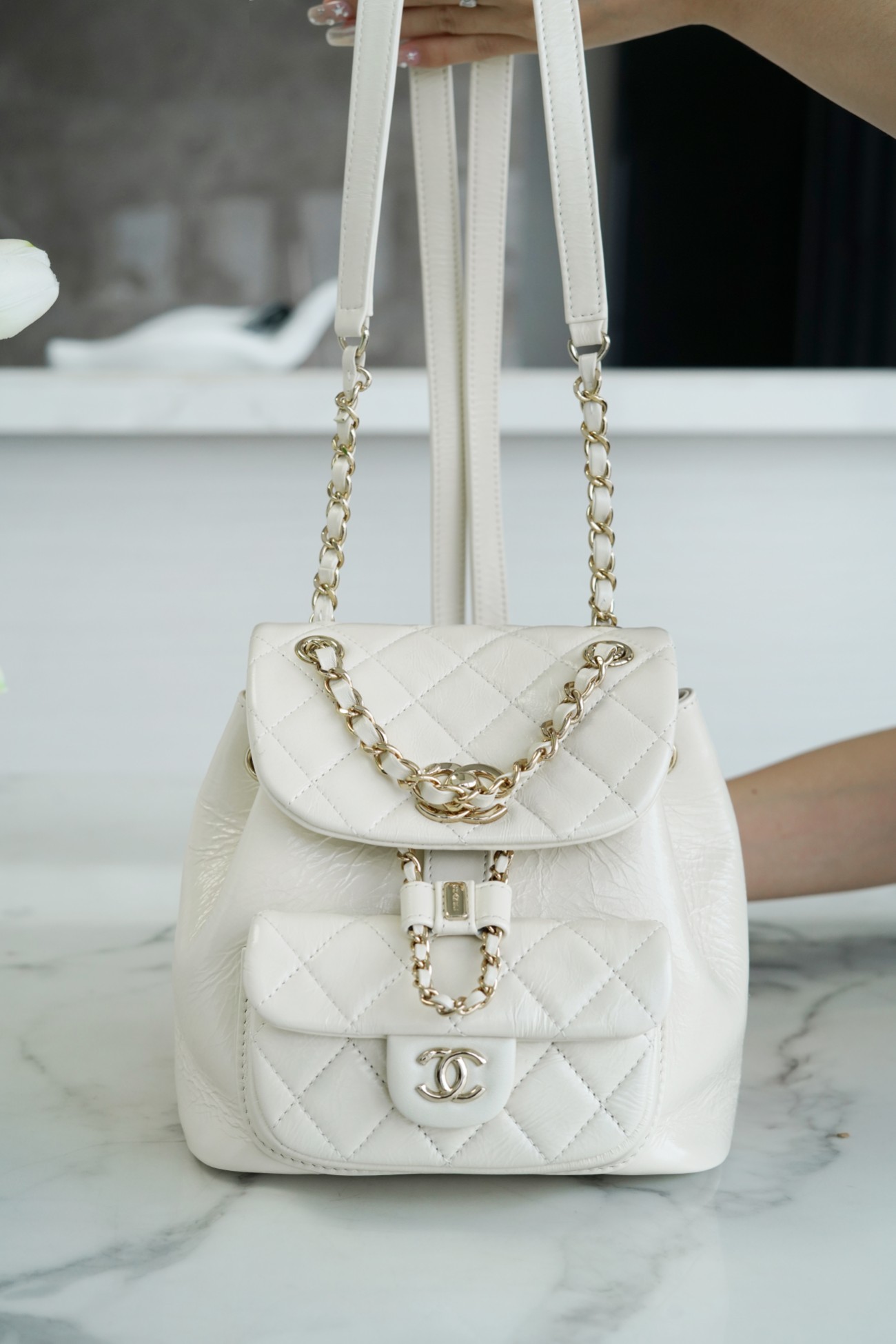 Fashion Replica
 Chanel Duma Bags Backpack Milkshake White Cowhide D21020831