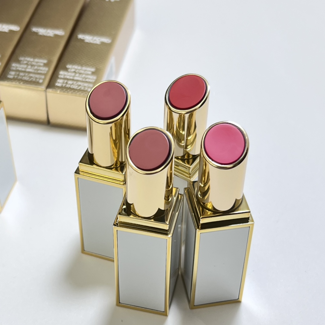 Louis Vuitton Haute Couture Couture Beauty Luxury Makeup Lipstick 2