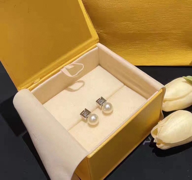 Fendi Haute Couture Haute Couture Fine Jewelry Necklace Bracelet Ring 3