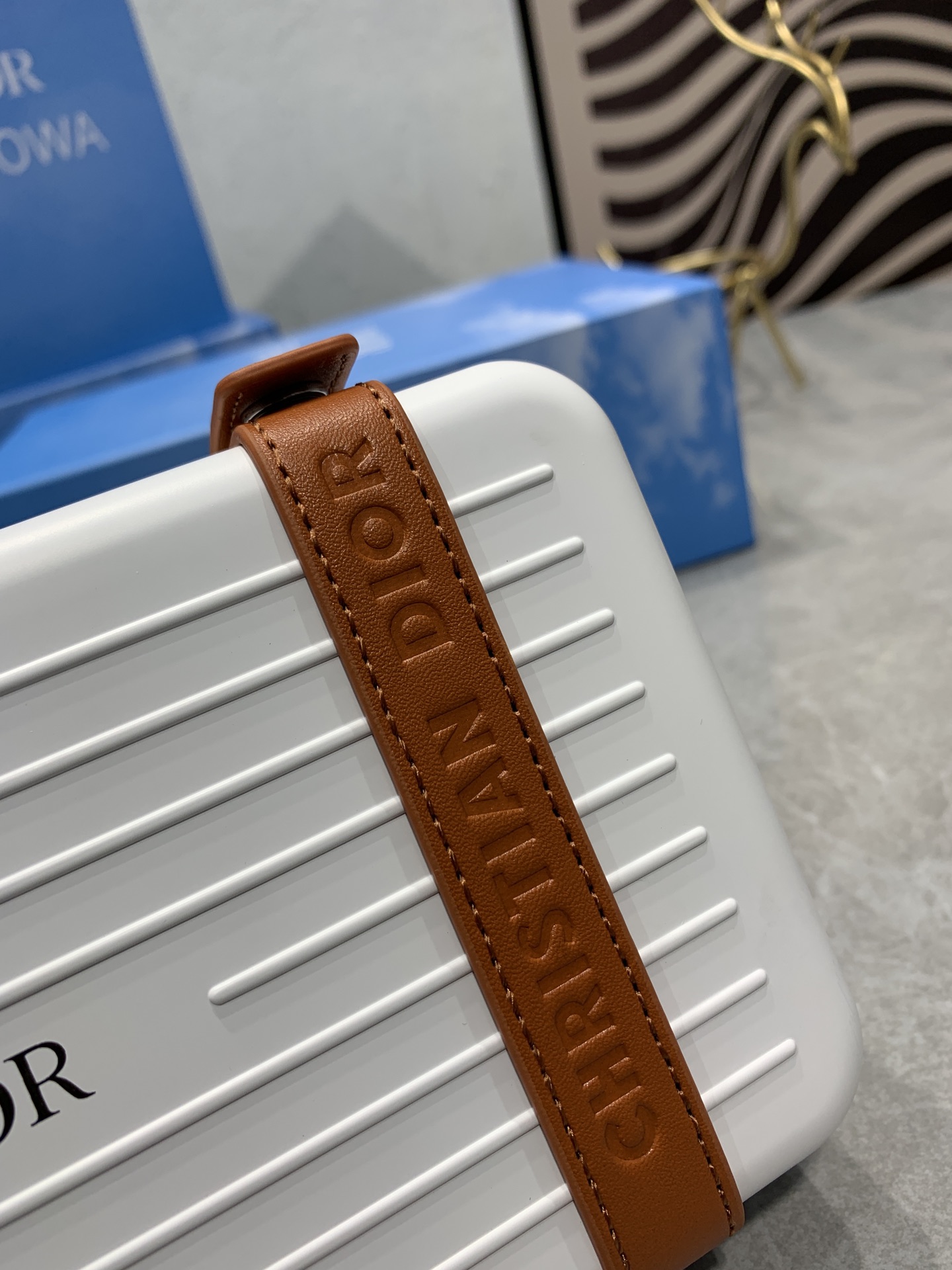 420 DIor & RIMOWA 联名限定款小行李箱子包来啦