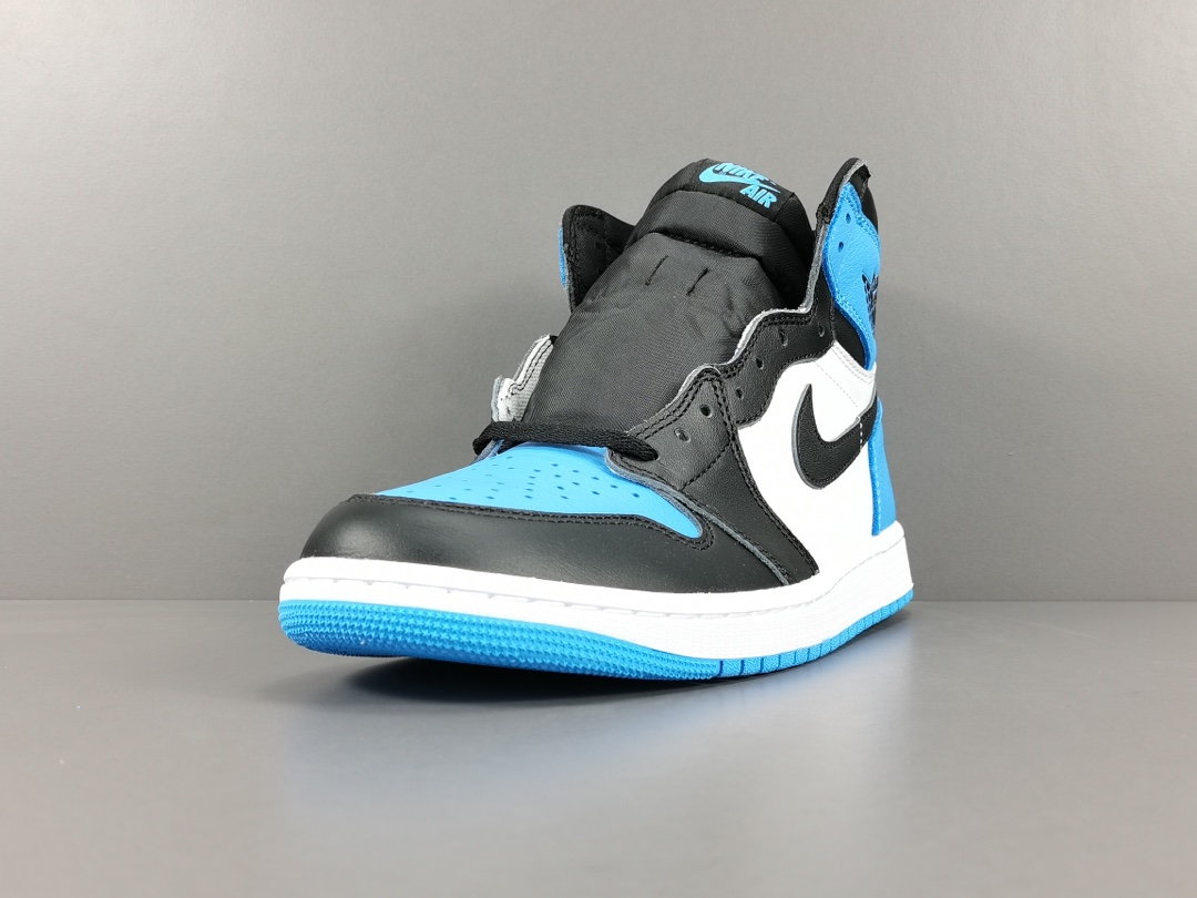 AJ1蓝白尺码36-47.5总裁OG