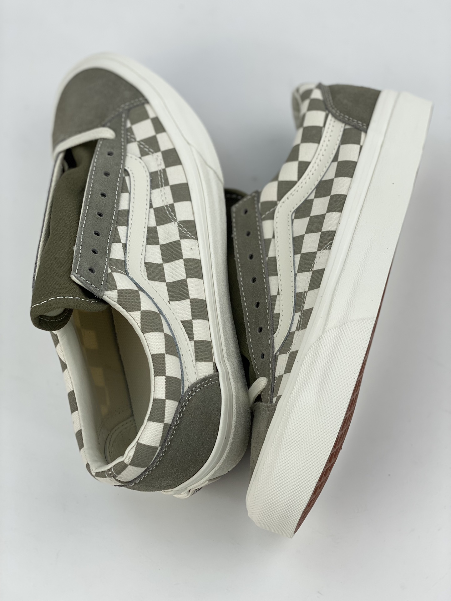 Vans official Style 36 milk tea color checkerboard eye-catching men's shoes, women's shoes, sneakers