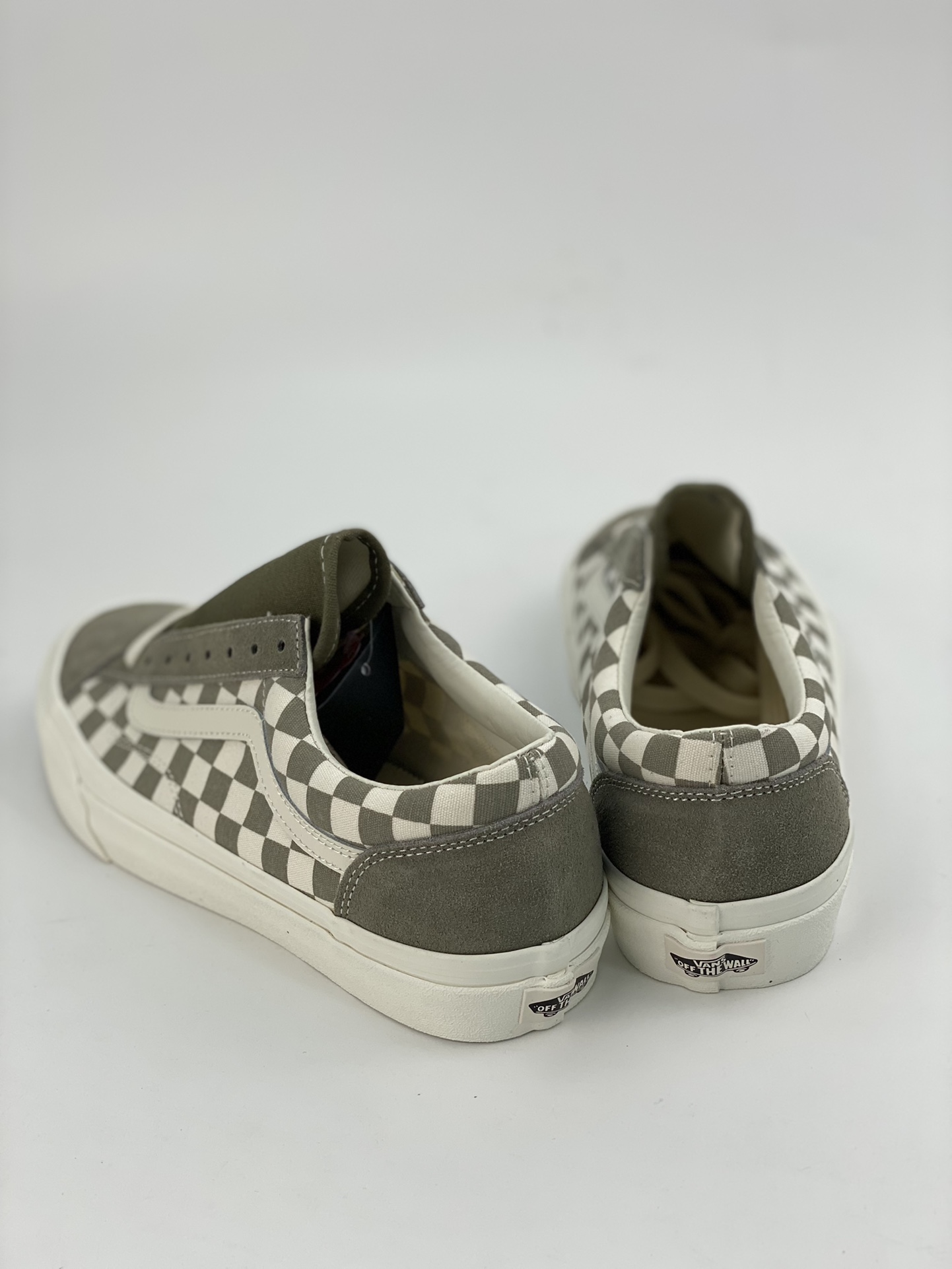 Vans official Style 36 milk tea color checkerboard eye-catching men's shoes, women's shoes, sneakers