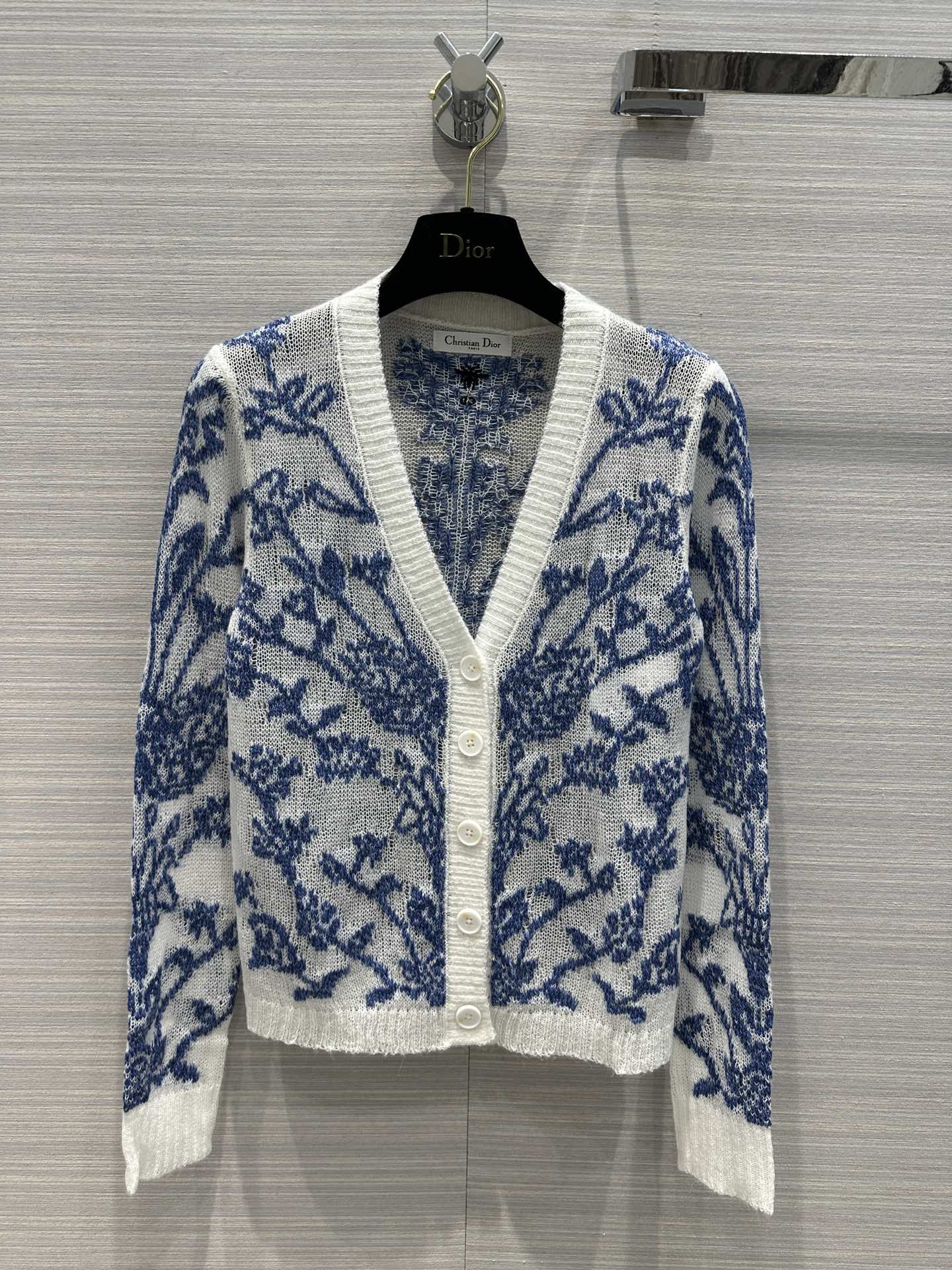 Dior Cheap
 Clothing Cardigans Knit Sweater best website for replica
 White Embroidery Cashmere Knitting Weave Fall Collection