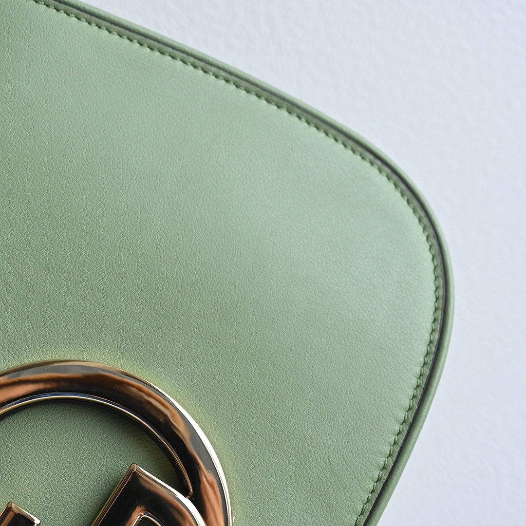 Gucci 721172 Mint Green Detail"