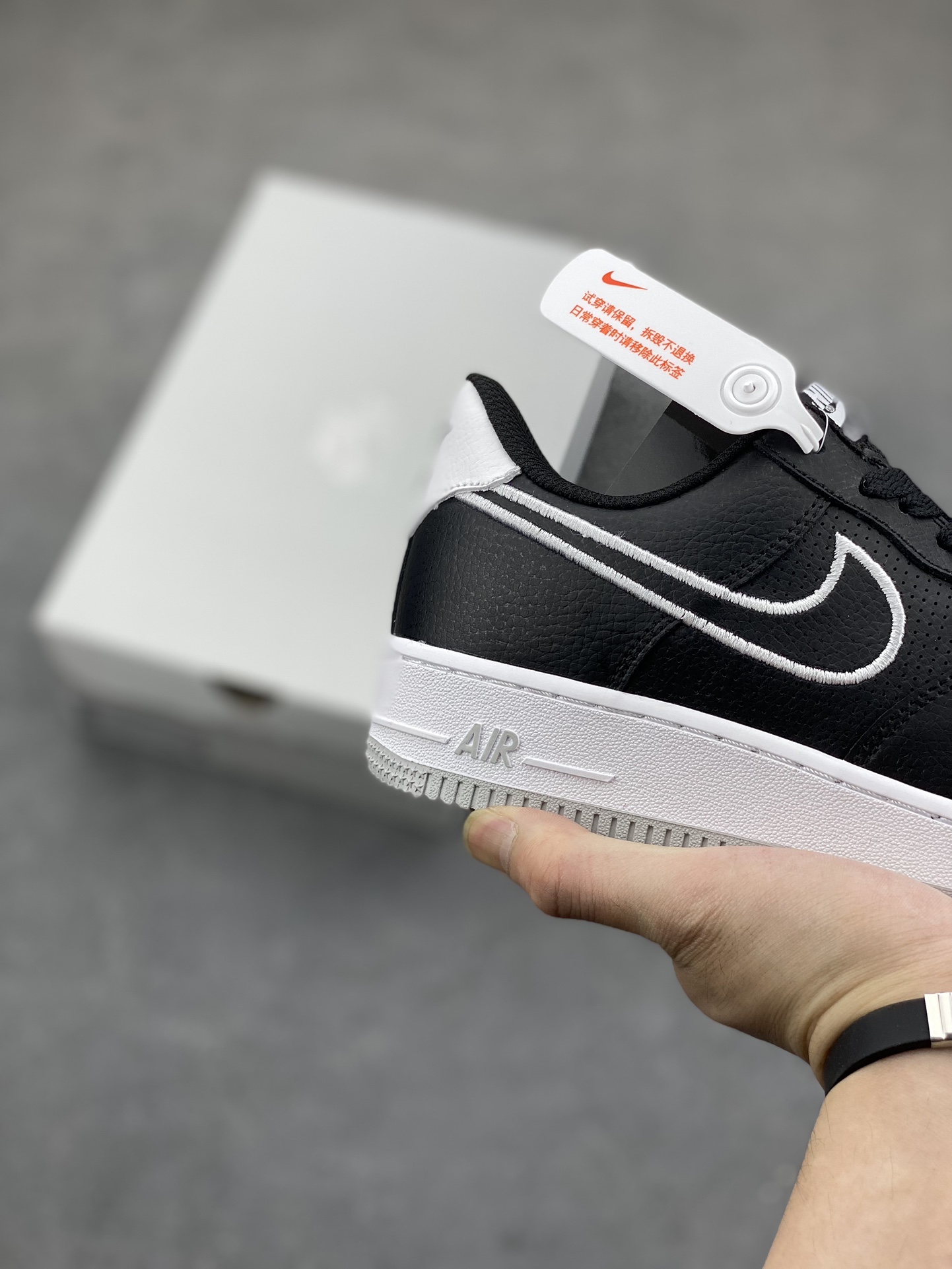 Nike Women's Air Force 1 '07 Black/White Leather Low-Top Casual Sneakers 6 i1684347309 2291 4