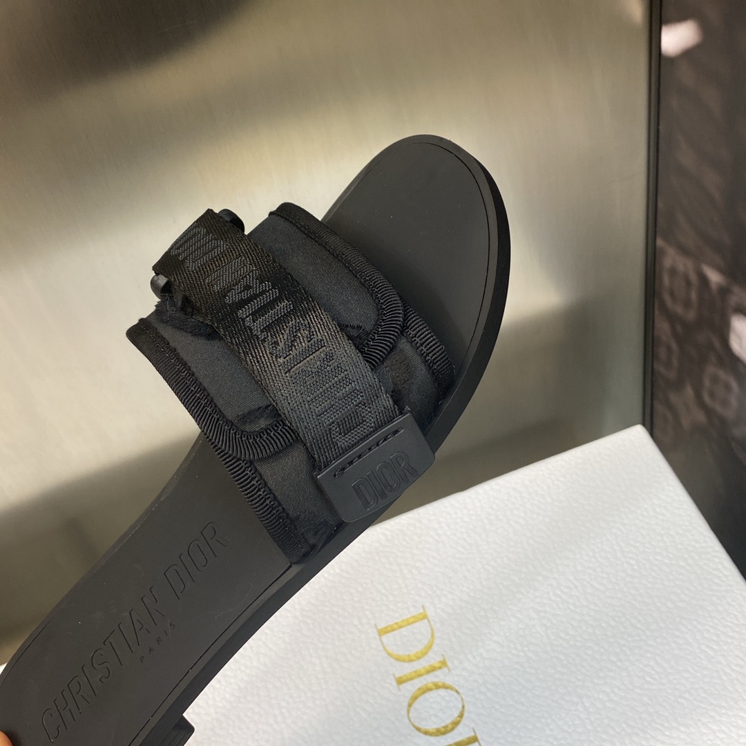 迪奥Dior2023最新evolut