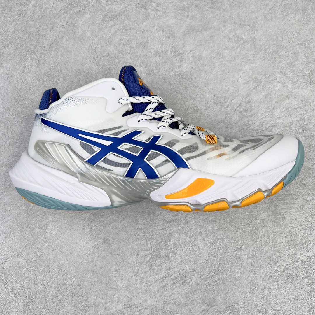 Asics Metarise TOKYO 亚瑟士减震助弹防滑排球鞋 脚后跟搭载后跟稳定 将启动时的横向力化解成纵向力 帮助运动员起跳 中底采用了FLYTEFOAM和FLYTEFOAM PROPEL中底 增加了中底的厚度 提供了更加良好的缓震和回弹性 鞋底的RISETRUSS稳定片 提供稳定的同时可以提高脚步的灵活度 鞋面采用网眼和PU薄膜结合 兼具了鞋款的轻量性和透气性 DYNAWRAP结构 提供良好的包裹性 使脚部更加稳固 FLYTEFOAM PROPEL中底科技 兼顾轻量性和回弹性 让球员起跳后的落地更加柔软舒适 网眼鞋面 穿着舒适 提供良好的透气性 延伸至前掌的RISETRUSS科技 增加推进效果 提供良好的稳定性 NON MAEKING无痕橡胶设计 减少对木地板的损伤 尺码：36 37 37.5 38 39 39.5 40.5 41.5 42 42.5 43.5 44 44.5 45-选品中心