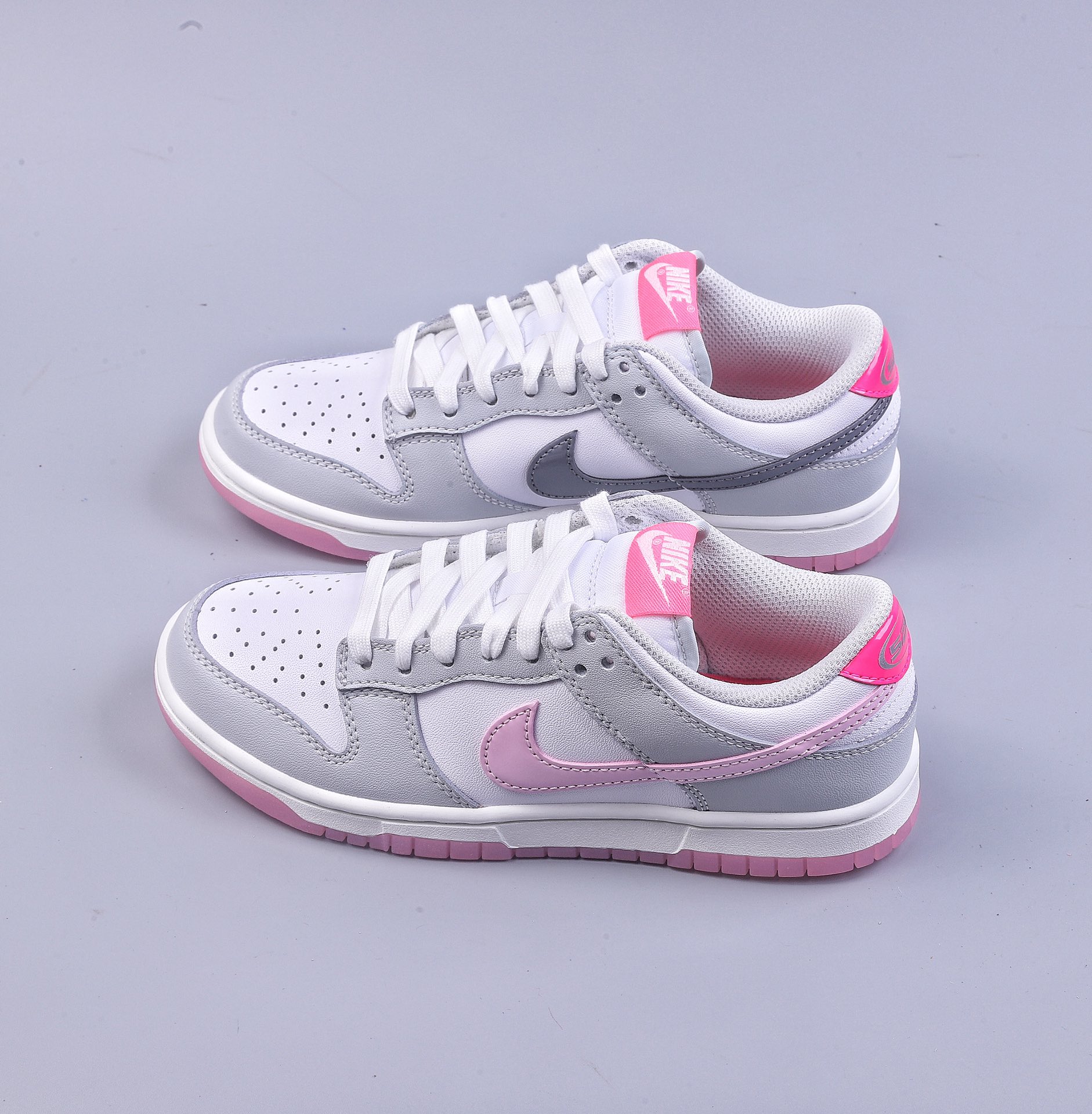 Nike Dunk Low ”520 Summit White and Pink Foam” 520 Valentine's Day White Gray Pink FN3451-161