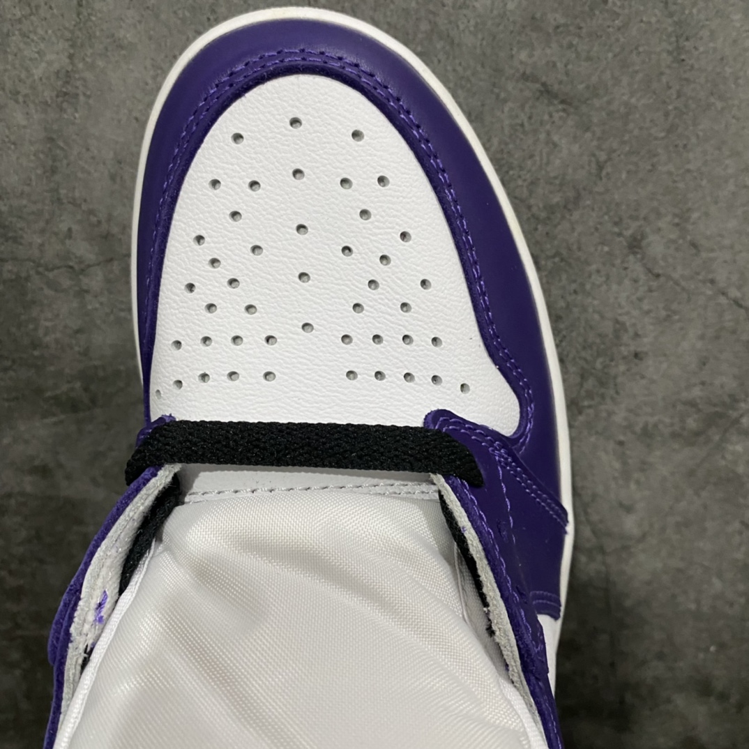 图片[5]-【纯原外贸版本】Air Jordan 1 High OG “Court Purple”白紫元年 货号：555088-500nn 外贸大厂出品 顶级纯原品质 上手即享受质感 工艺方面大到整体鞋型 漏斗收腰 底线拉帮 LOGO立体程度 小到针眼排布 载片对称 冲孔效果 鞋标规范 鞋垫背胶等等 无一不 是口碑收割 每双都是一个回头客！注意鞋带为正确渐变紫色，仅此一家💪🏻 Size：40 40.5 41 42 42.5 43 44 44.5 45 46 47.5-莆田鞋批发中心