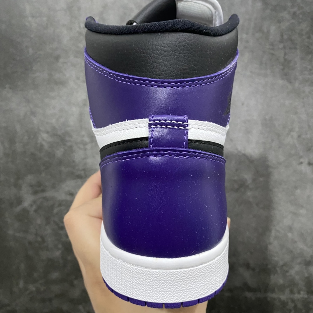 图片[3]-【纯原外贸版本】Air Jordan 1 High OG “Court Purple”白紫元年 货号：555088-500nn 外贸大厂出品 顶级纯原品质 上手即享受质感 工艺方面大到整体鞋型 漏斗收腰 底线拉帮 LOGO立体程度 小到针眼排布 载片对称 冲孔效果 鞋标规范 鞋垫背胶等等 无一不 是口碑收割 每双都是一个回头客！注意鞋带为正确渐变紫色，仅此一家💪🏻 Size：40 40.5 41 42 42.5 43 44 44.5 45 46 47.5-莆田鞋批发中心