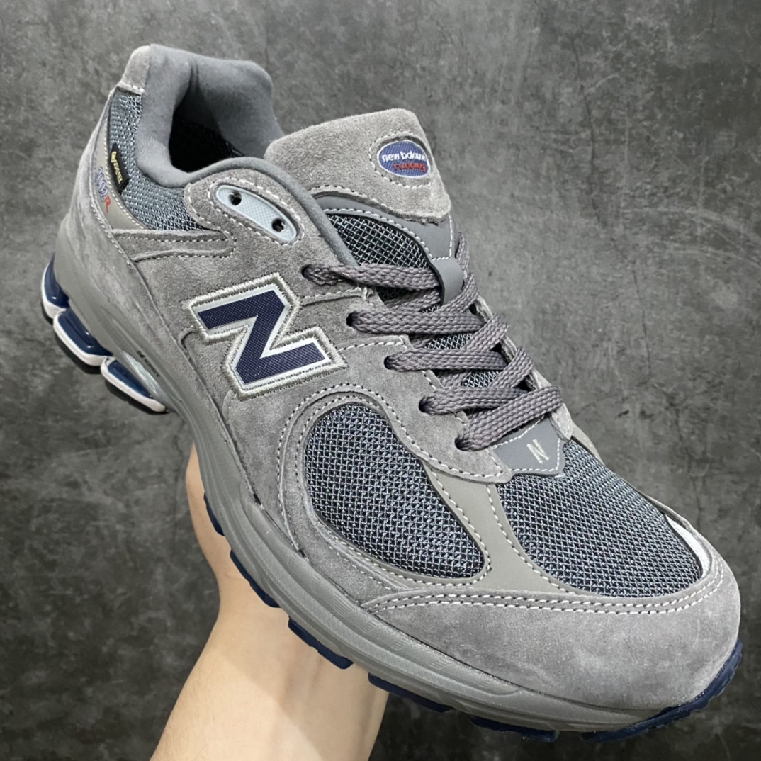 图片[3]-【K版纯原版】新百伦New Balance 2002RANB2002R经典灰绿防水标  M2002RXC 全套原楦原纸板原厂数据开发原厂网纱 原装进口荔枝纹皮料正确绒感卡色正确中底拉帮中底网布细节 一比一手工擦旧效果 冲裁组合 匠心打造 耗时两个月开发完成 工艺极其复杂难度可想而知 新开独立私模大底 全网唯一正确做旧组合大底 高端零售专供产物  尺码：36/45-莆田鞋批发中心