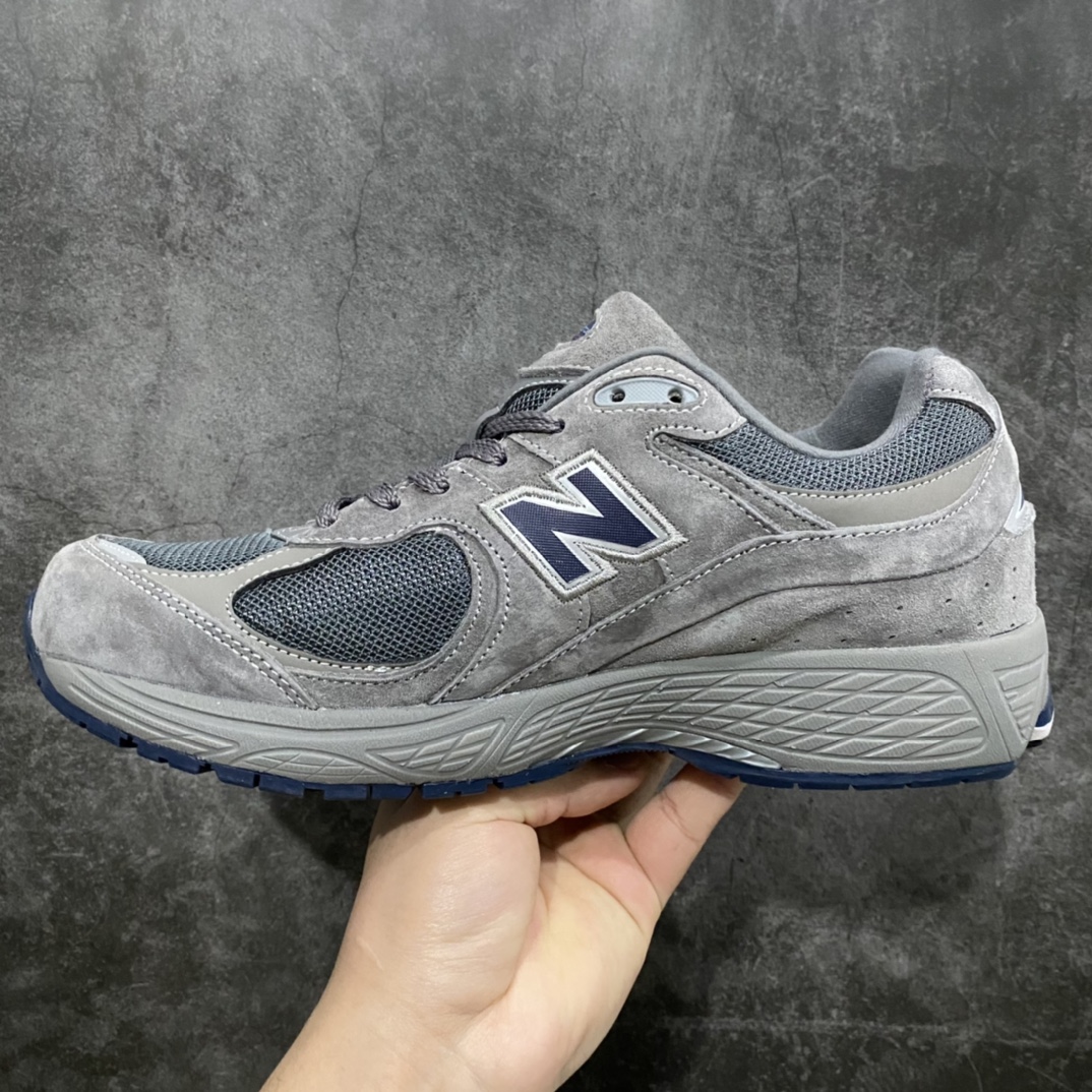 图片[2]-【K版纯原版】新百伦New Balance 2002RANB2002R经典灰绿防水标  M2002RXC 全套原楦原纸板原厂数据开发原厂网纱 原装进口荔枝纹皮料正确绒感卡色正确中底拉帮中底网布细节 一比一手工擦旧效果 冲裁组合 匠心打造 耗时两个月开发完成 工艺极其复杂难度可想而知 新开独立私模大底 全网唯一正确做旧组合大底 高端零售专供产物  尺码：36/45-莆田鞋批发中心