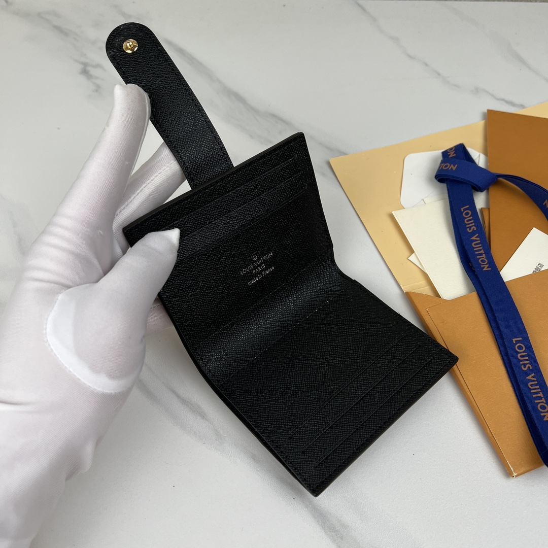 louis vuitton】顶级原单 独家背景M61731 黑色 尺寸: 12.0 x 10.0 cm 多功能卡包 9