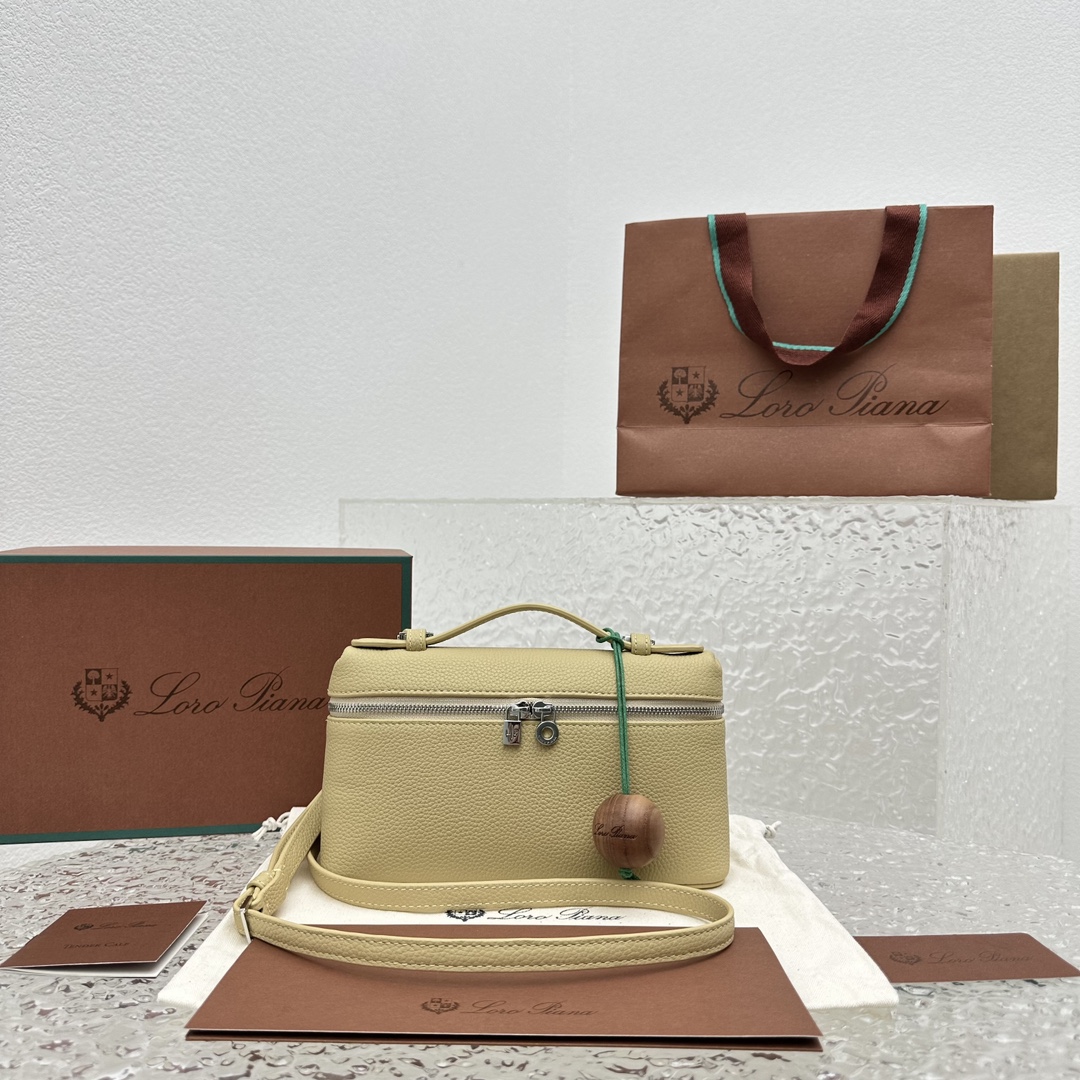 로로피아나 128804 가방 Loro Piana Bag