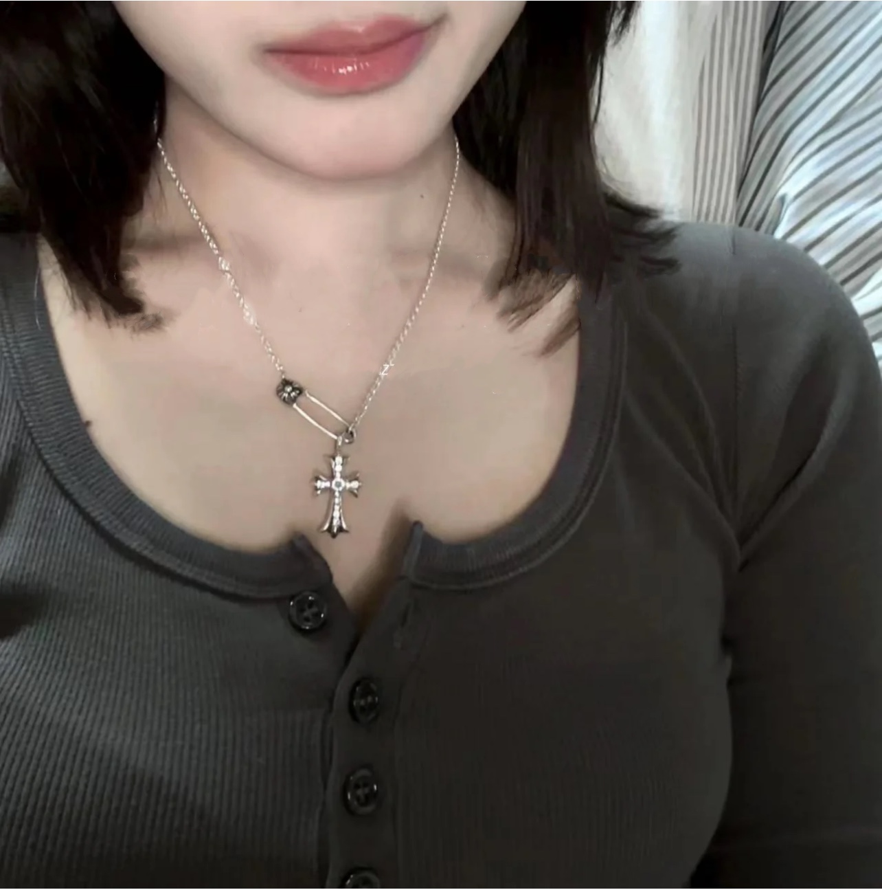 Chrome Hearts 克罗心 别针项链 满钻十字架