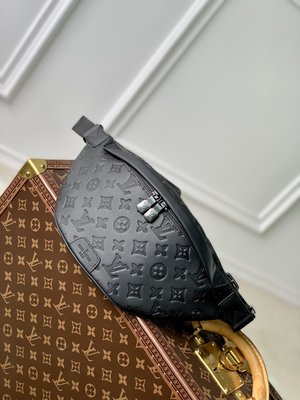 Louis Vuitton LV Discovery Belt Bags & Fanny Packs Fashion Replica
 Cowhide Vintage M46036