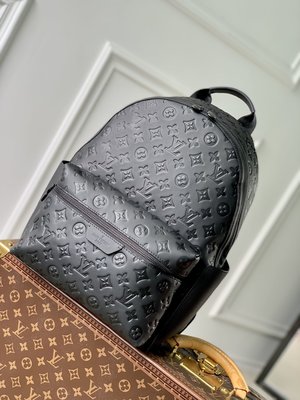 Best AAA+ Louis Vuitton LV Discovery Copy Bags Backpack Cowhide M46553