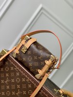 Louis Vuitton Top
 Bags Handbags Mini M46815