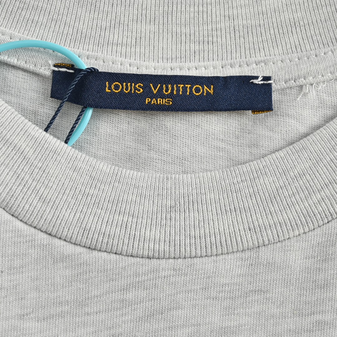 170 Louis Vuitton/路易威登 23ss 涂鸦字母印花短袖