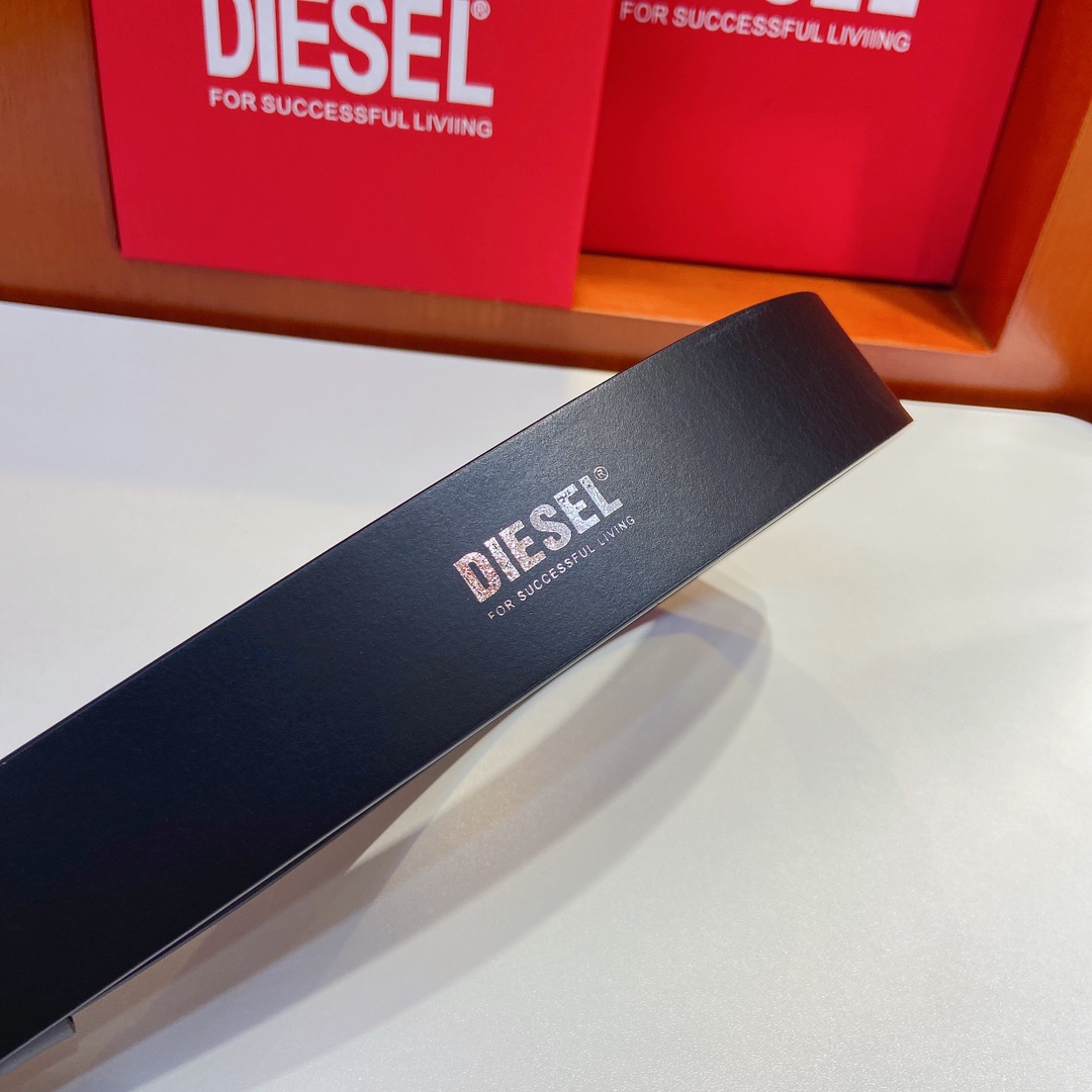 DIESEL23春夏新品OVAL-D