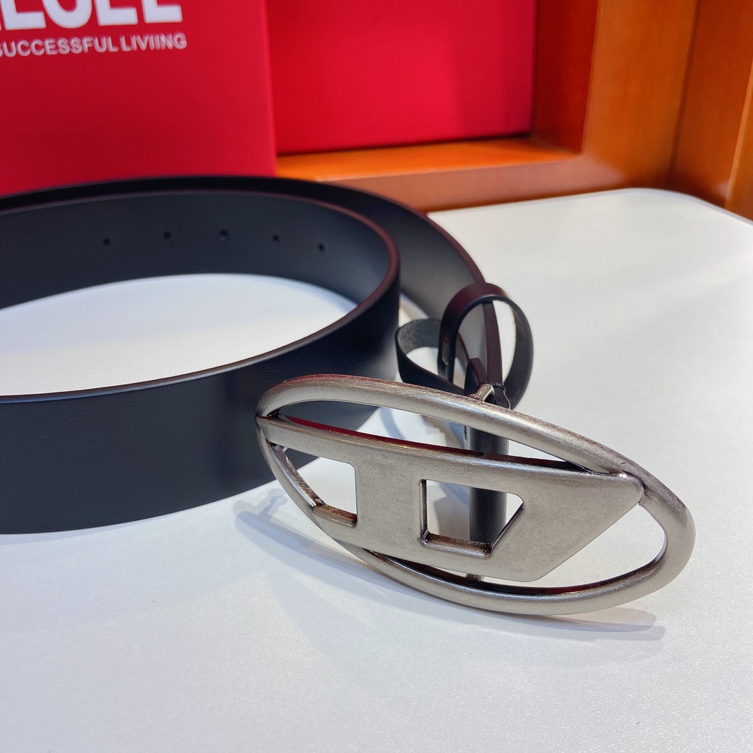 DIESEL23春夏新品OVAL-D