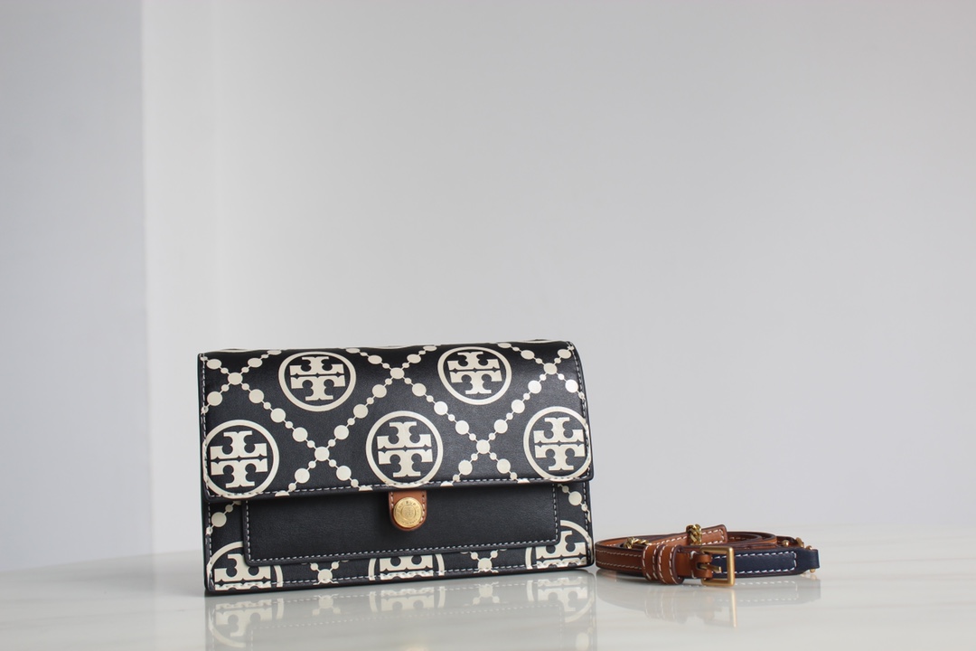 Tory Burch ～Tory Burch23年新款T Monogram系列单肩信封包 风琴款式 实用百搭
