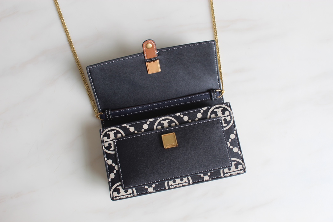 Tory Burch ～Tory Burch23年新款T Monogram系列单肩信封包 风琴款式 实用百搭