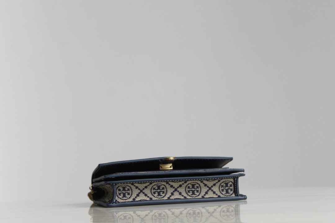 Tory Burch ～Tory Burch23年新款老花单肩信封包 风琴款式 实用百搭 提花面料 精选提花布料