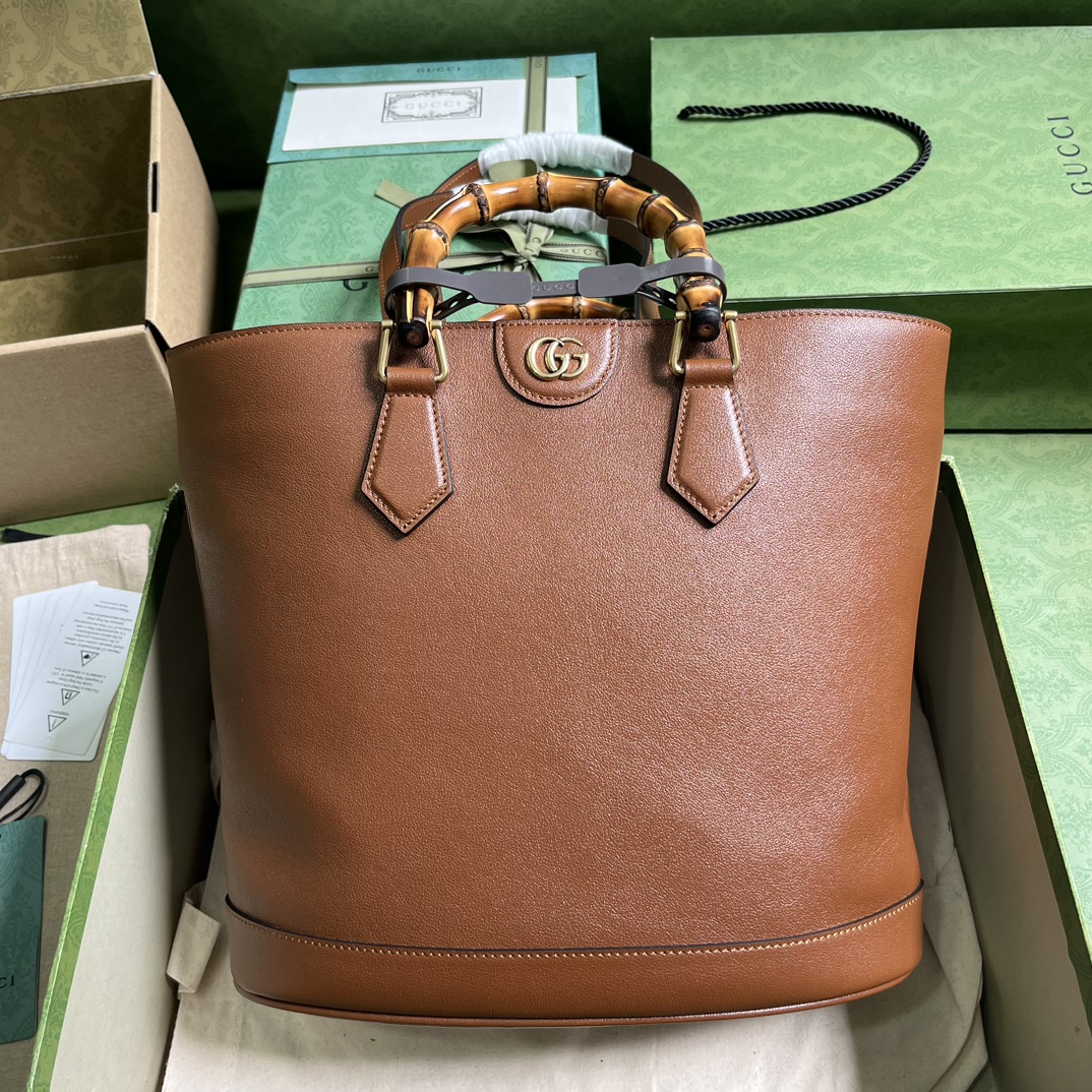 Gucci Diana средний тоут из натуральной кожи с бамбуковой ручкой
