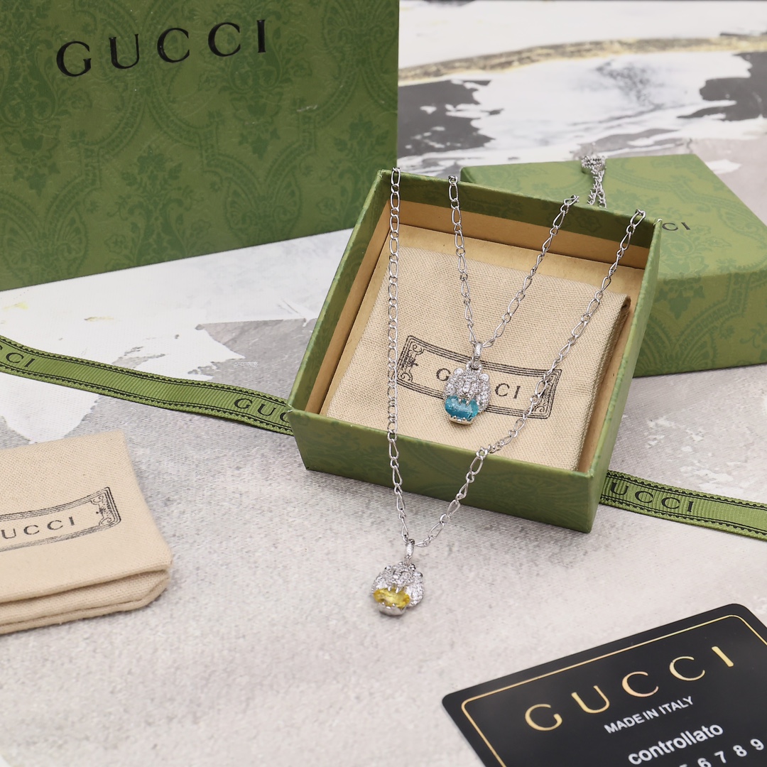 Gucci Luxury
 Jewelry Necklaces & Pendants