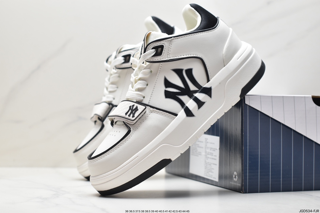 MLB Chunky Liner New York Yankees Senior Shoes Jogging Shoes ”Leather White Black NY Print” 3ASLM13N (GP002C)