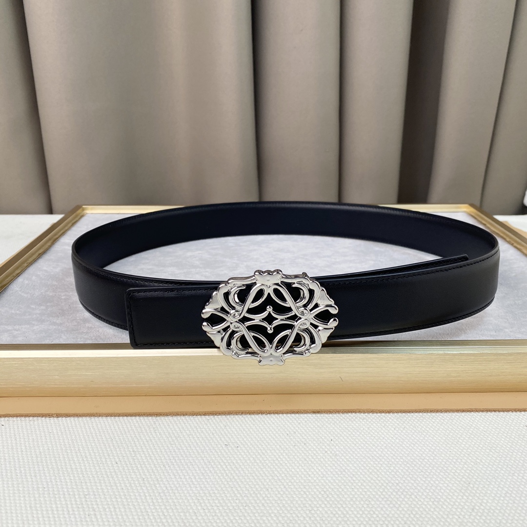 Loewe罗意w经典款！平纹小牛皮腰