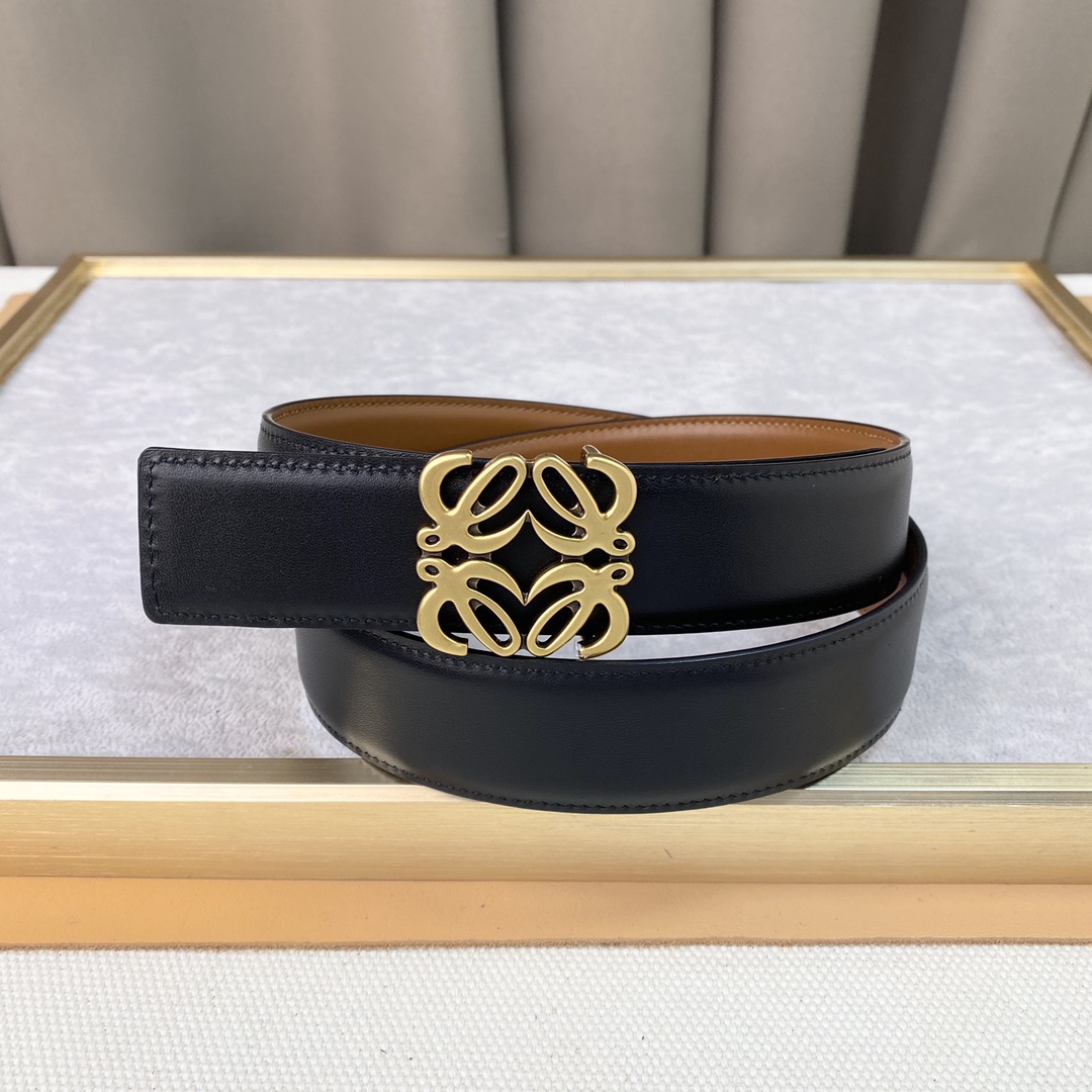 Loewe罗意w经典款！平纹小牛皮腰