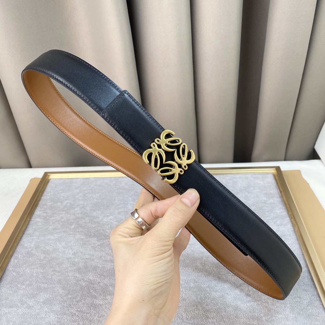 Loewe罗意w经典款！平纹小牛皮腰
