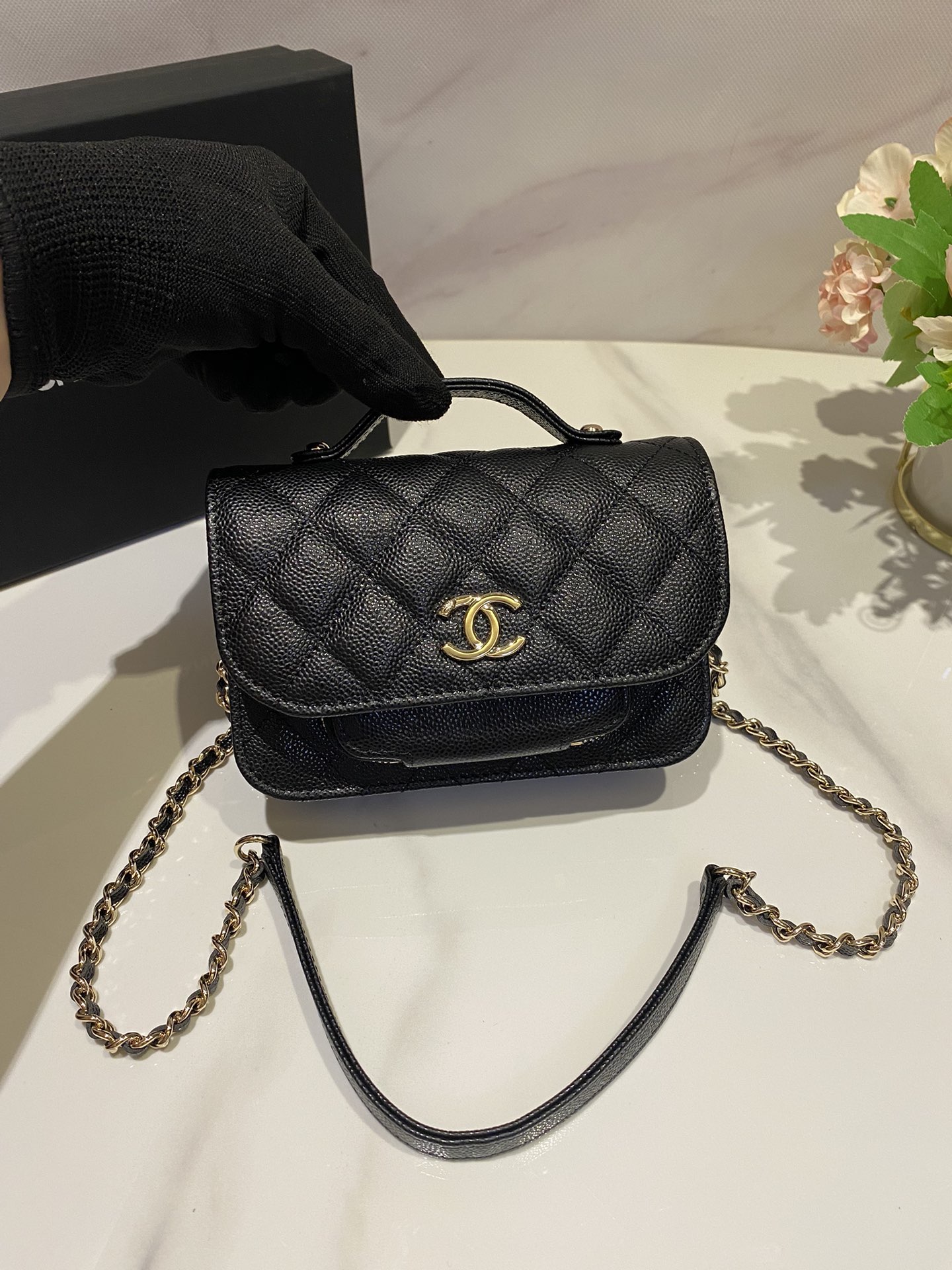 Chanel Réplicas
 Bolsos de mensajero 2024 Diseñador de réplica perfecto
 Negro Cuero vaca Colección otoño – invierno Vintage Mini A73212914