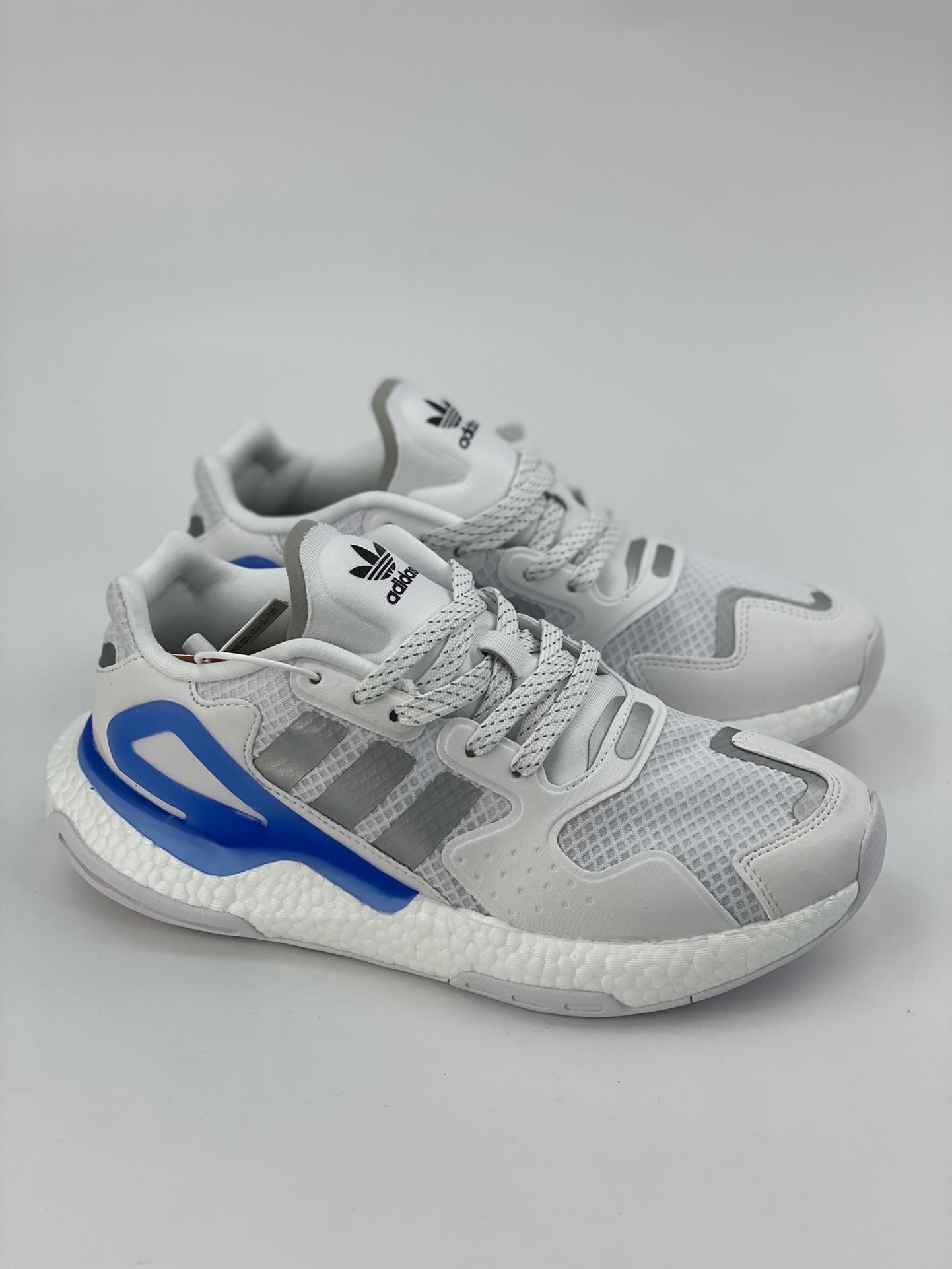 Adidas Day Jogger Night Traveler 2nd Generation FX5998