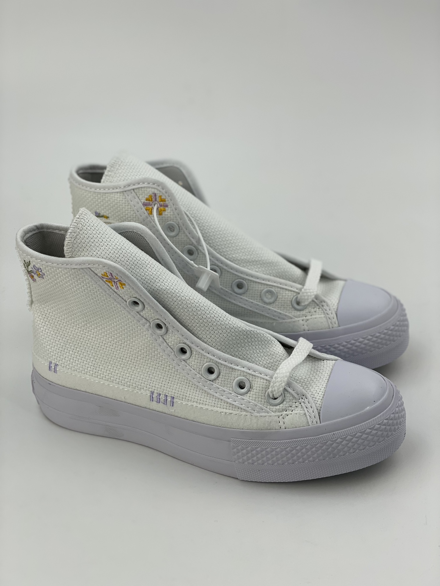 Converse All Star Lift Thick-soled Embroidered Small Fresh Embroidered Floral Thick-soled Height-enhancing Canvas Shoes A05068C